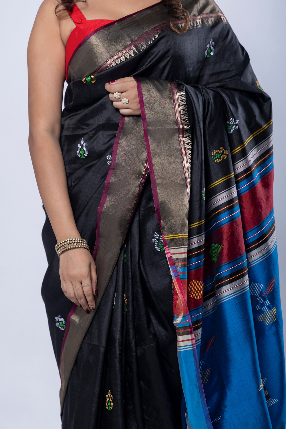 Neel Pakhi