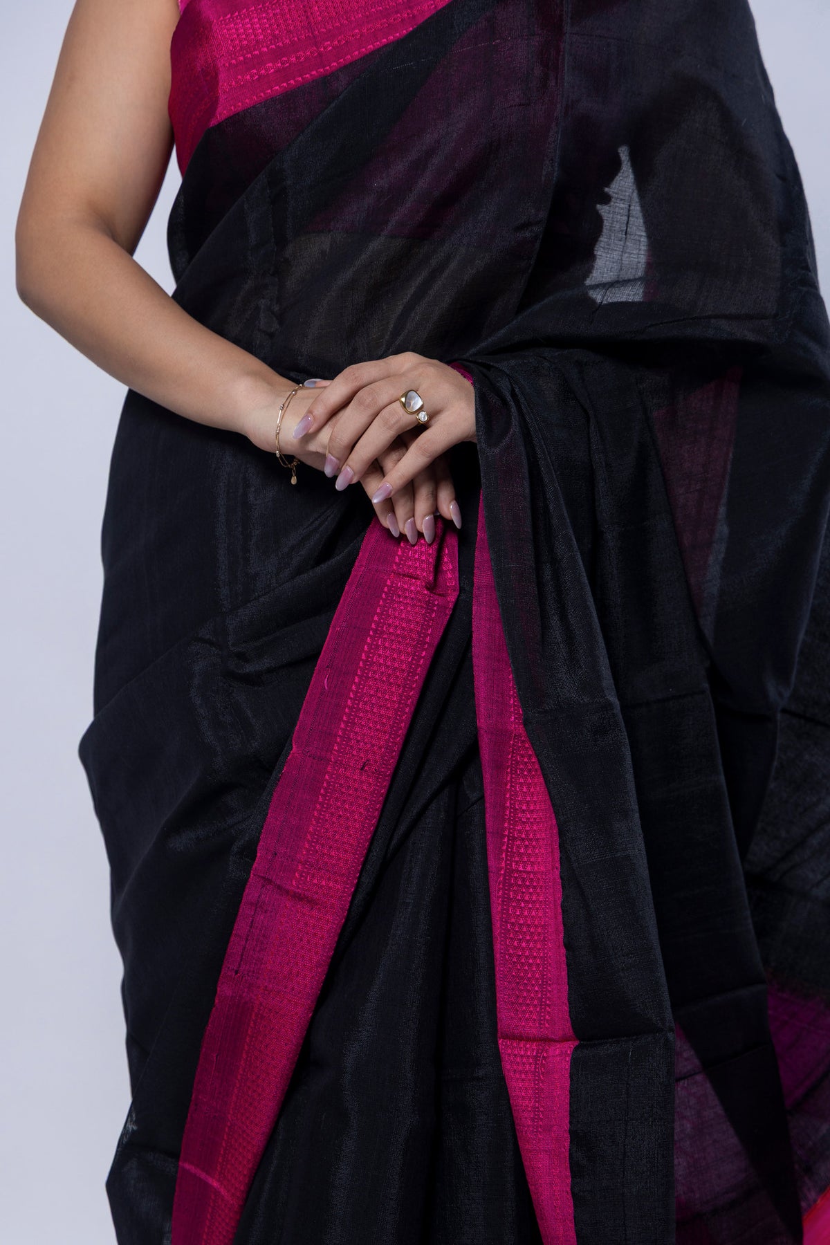 Ratri Gulabi