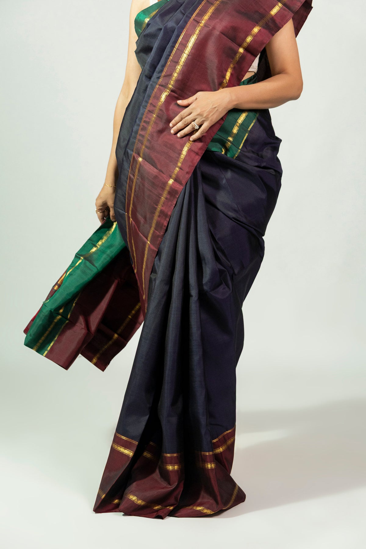 Ratri Neeli